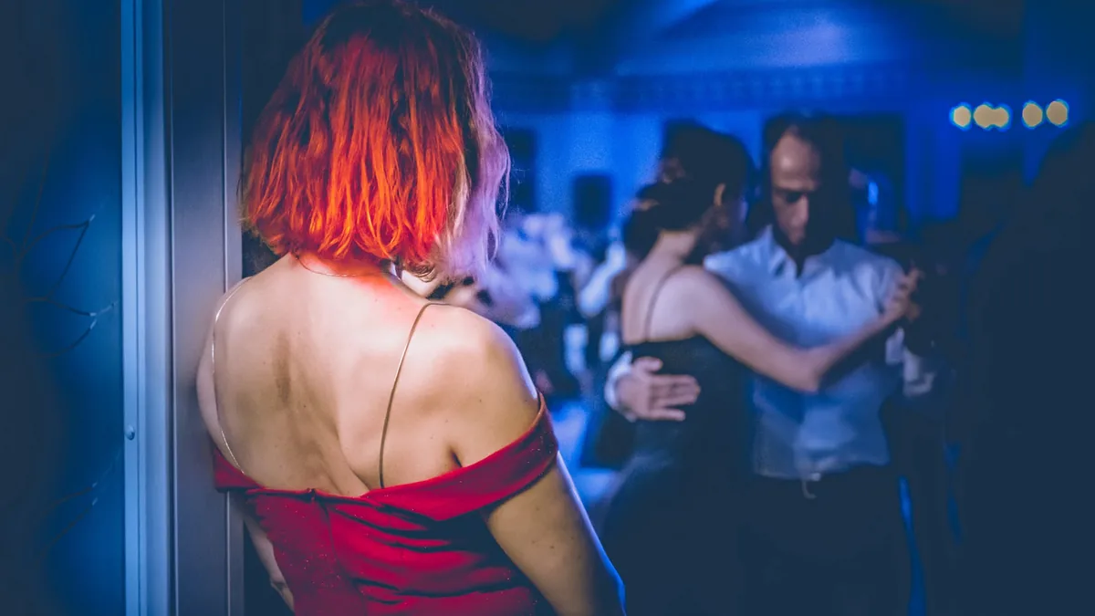 Partnersiz Tango Olur mu? Tek Başına Başlamanın Tam Rehberi